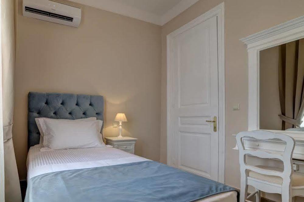 Home & Art Suites Atena Exterior foto