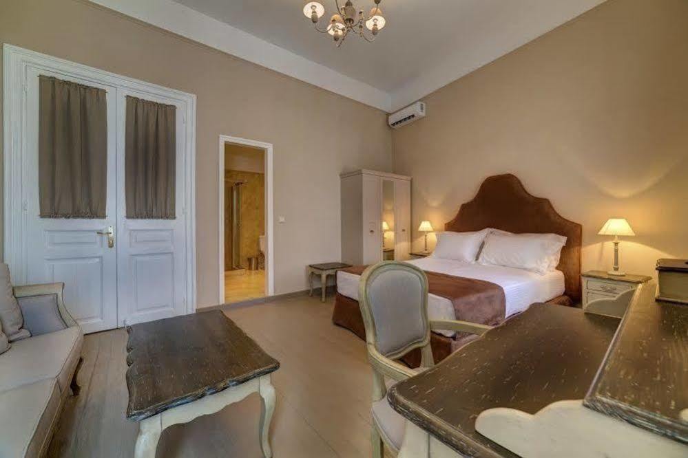 Home & Art Suites Atena Exterior foto
