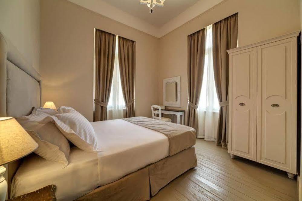 Home & Art Suites Atena Exterior foto